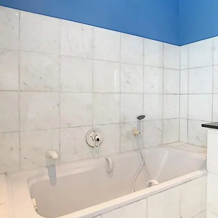 Apartment Superb 2 Bedroom With Sea View On The Croisette *