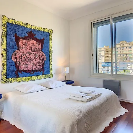 Apartment Superb 2 Bedroom With Sea View On The Croisette *