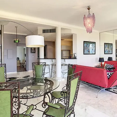 Superb 2 Bedroom With Sea View On The Croisette Apartamento *
